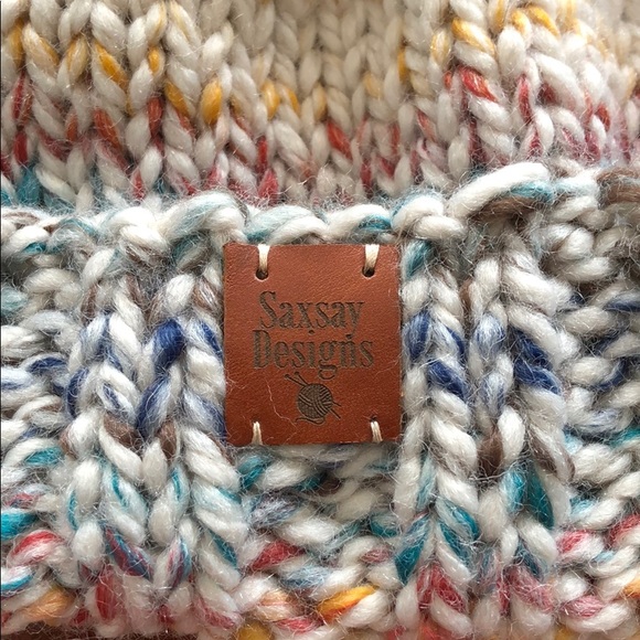 Handmade Knitted Beanie Ski Hat, Pom Pom One Size - Picture 4 of 4